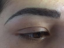 microblading eyebrow procedure